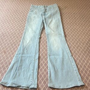 High rise light wash Free People jeans size 27